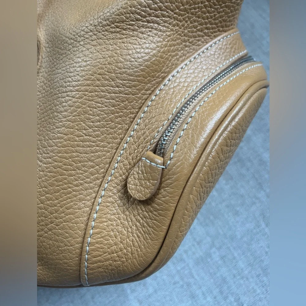 Tod’s Butterscotch Colored Pebbled Leather Hobo Bag. - Picture 8 of 16